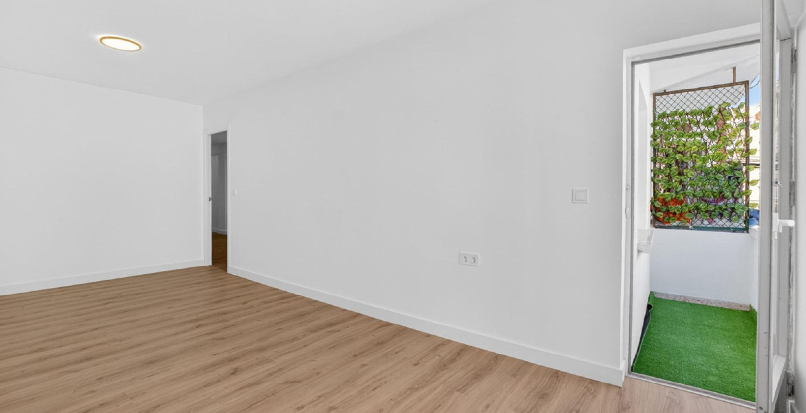 Resale - Apartment / flat - Torrevieja - Torrevieja Centro
