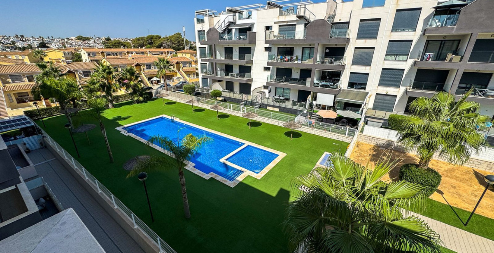 Resale - Apartment / flat - Orihuela Costa - Villamartin