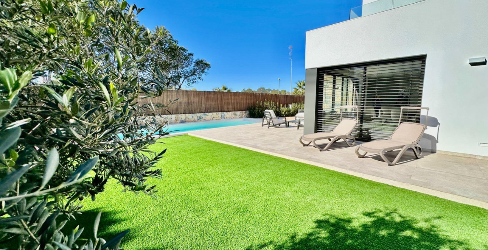 Återförsäljning - Villa - Orihuela Costa - Las Colinas Golf