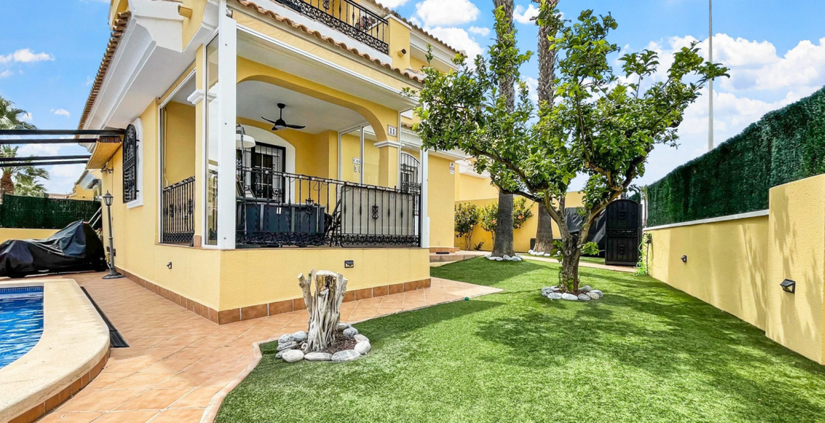 Återförsäljning - Villa - Orihuela Costa - Los Dolses
