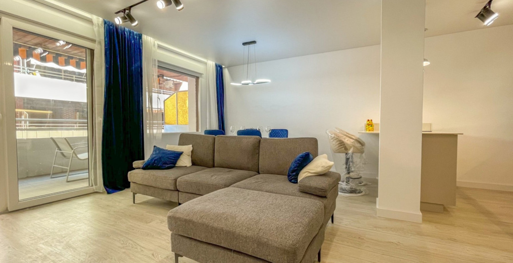 Återförsäljning - Lägenhet / lägenhet - Torrevieja - Torrevieja Centro