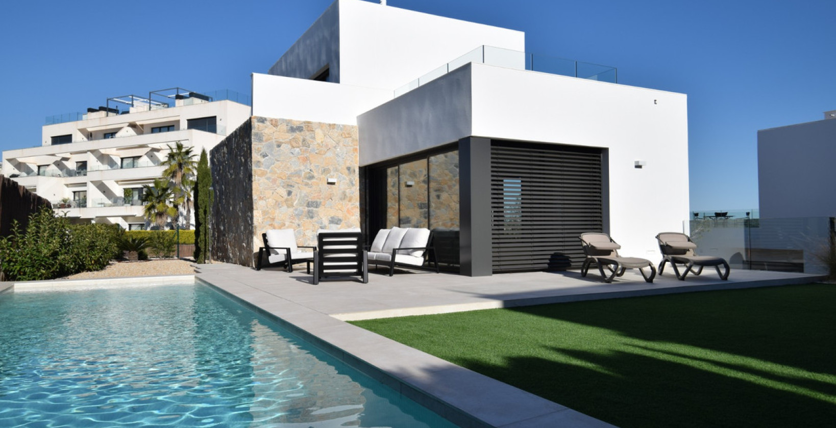 Återförsäljning - Villa - Orihuela Costa - Las Colinas Golf