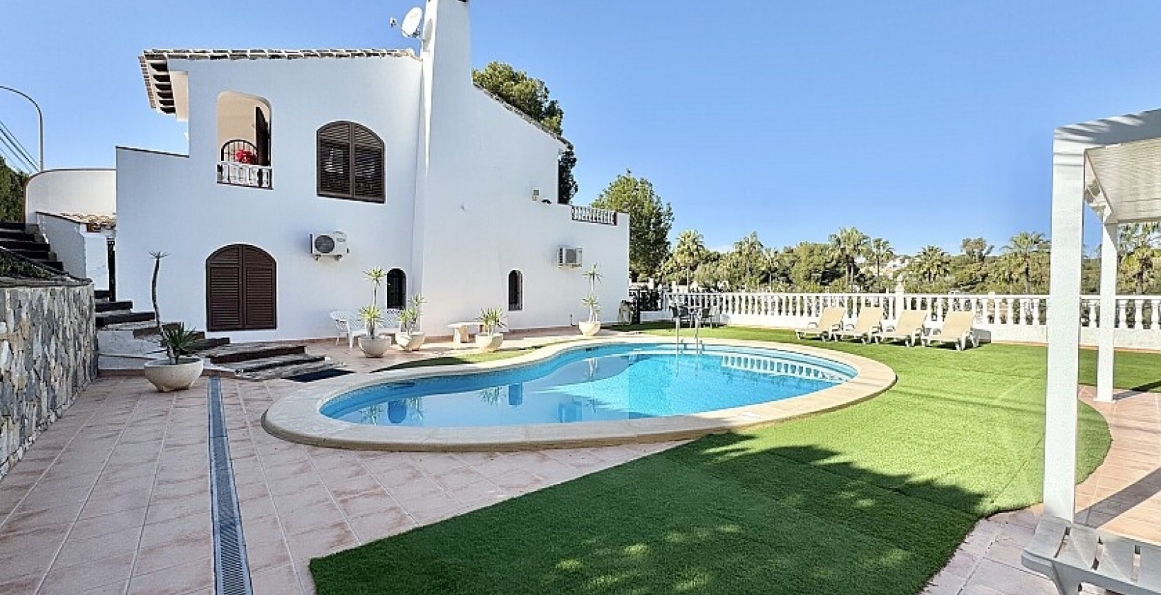 Återförsäljning - Villa - Orihuela Costa - Villamartin