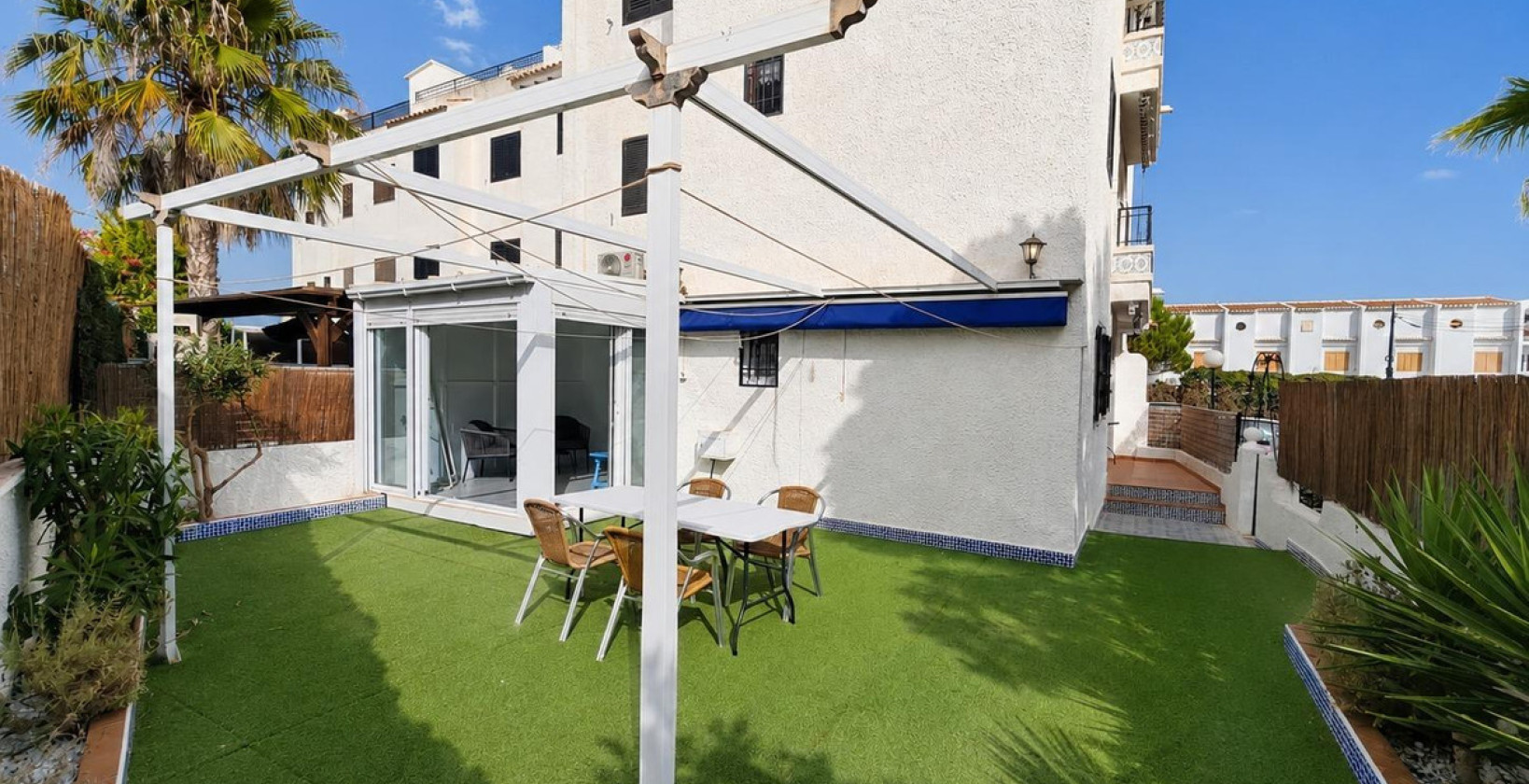 Återförsäljning - Villa - Orihuela Costa - Cabo Roig