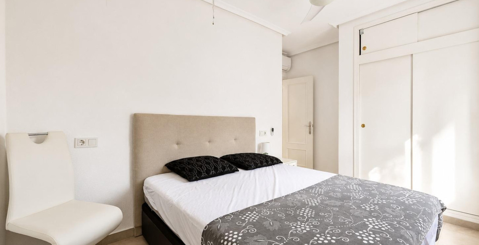 Återförsäljning - Villa - Orihuela Costa - Cabo Roig