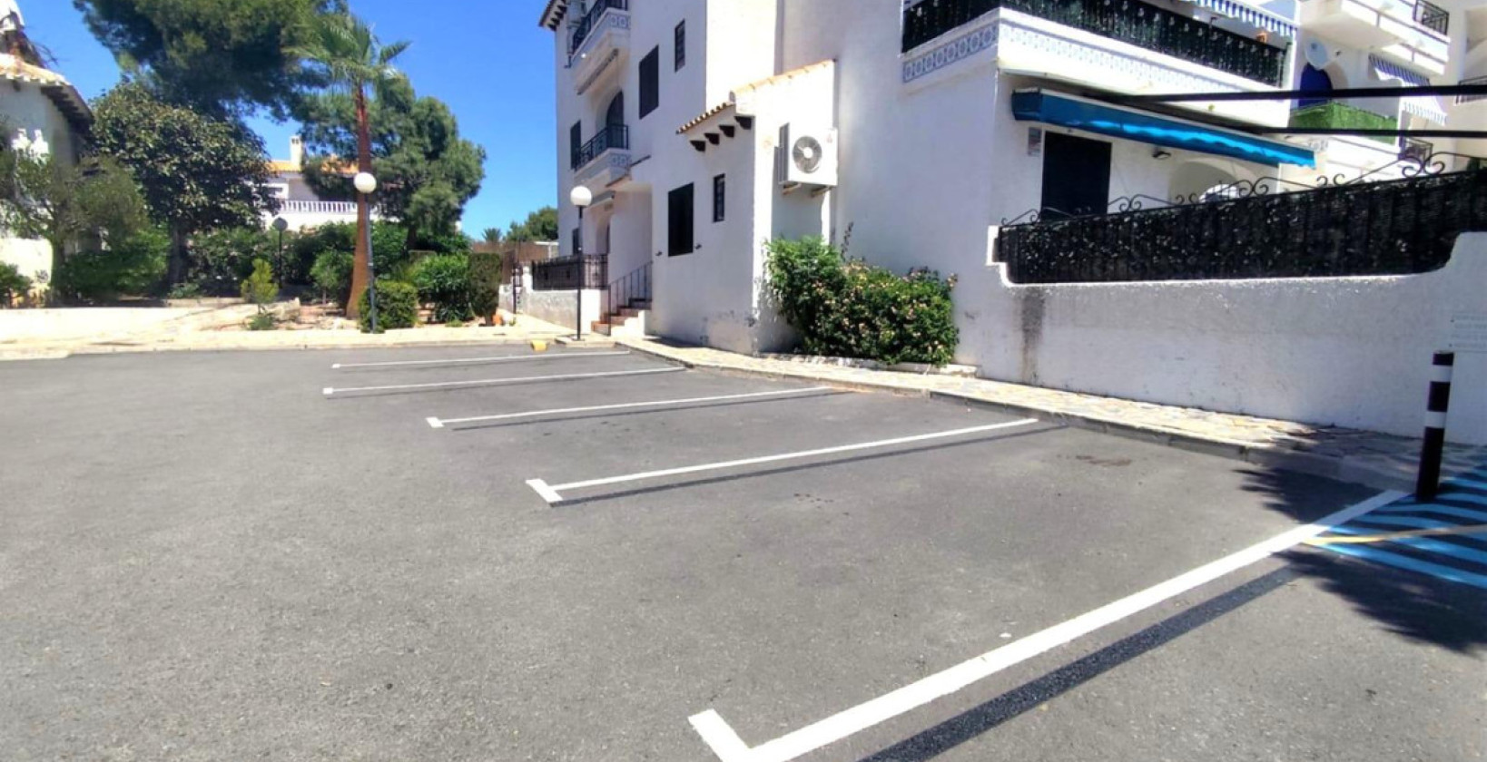 Återförsäljning - Villa - Orihuela Costa - Cabo Roig