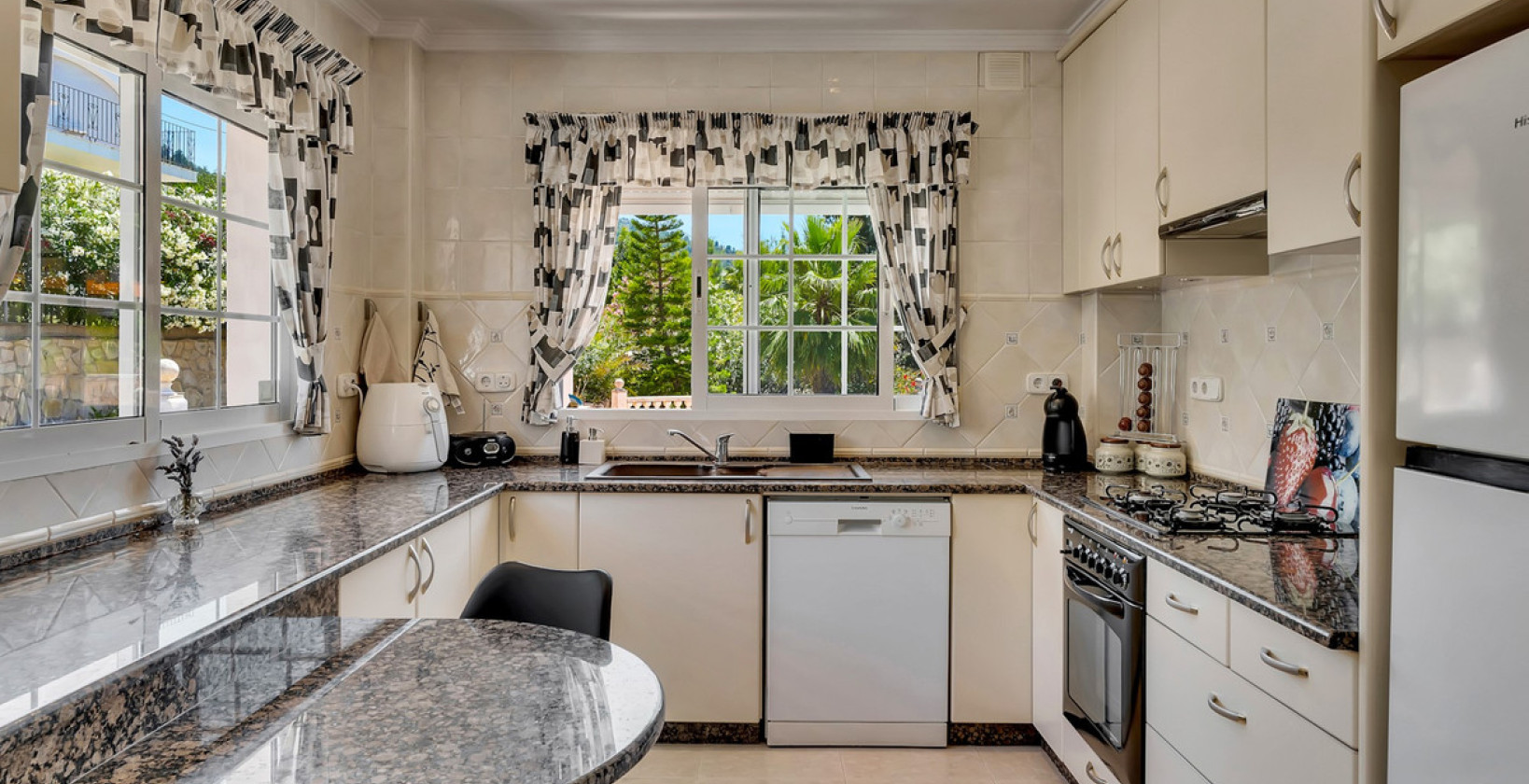 Resale - Villa - Orba - Orba Centro