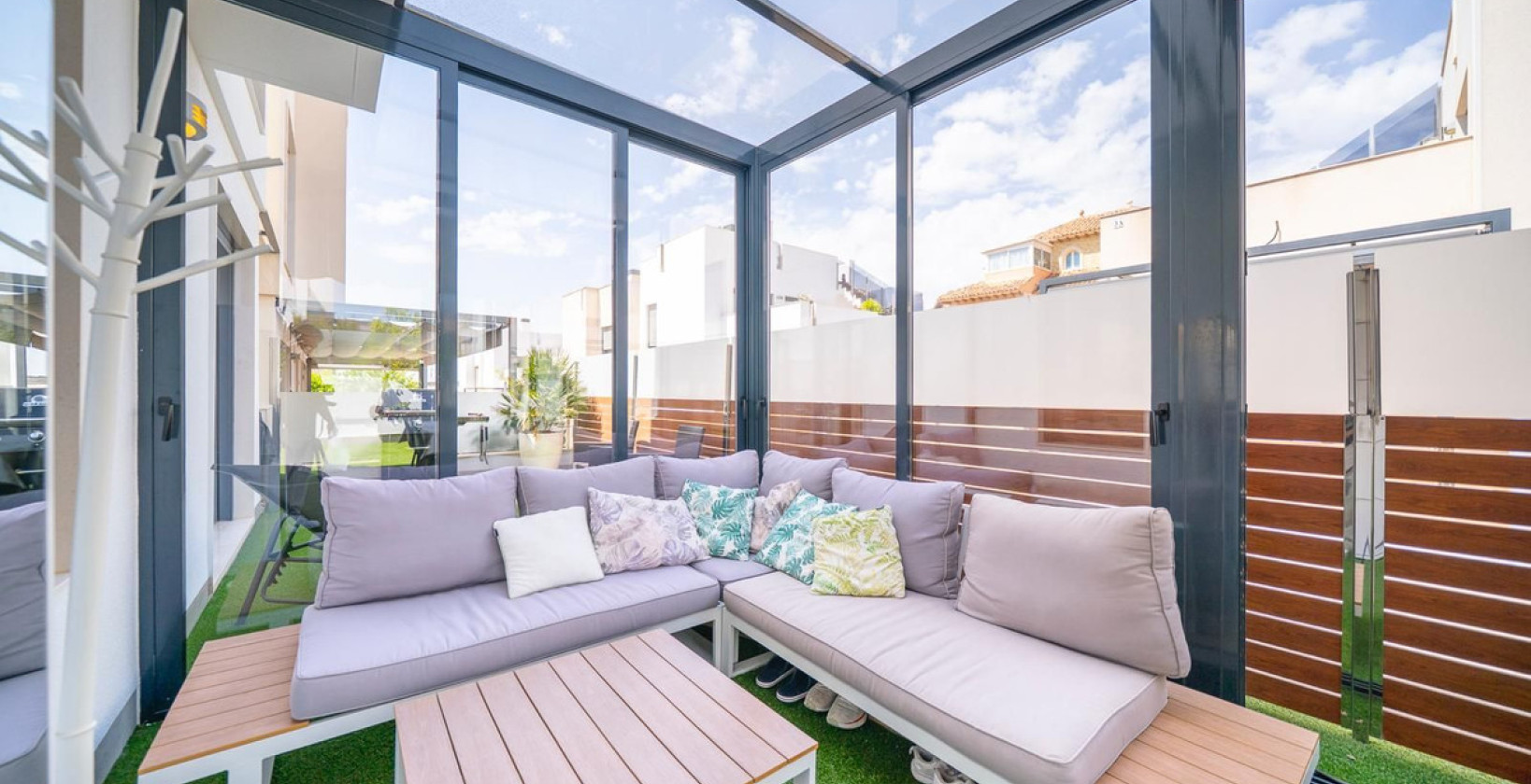 Resale - Villa - Torrevieja - Torrevieja Centro