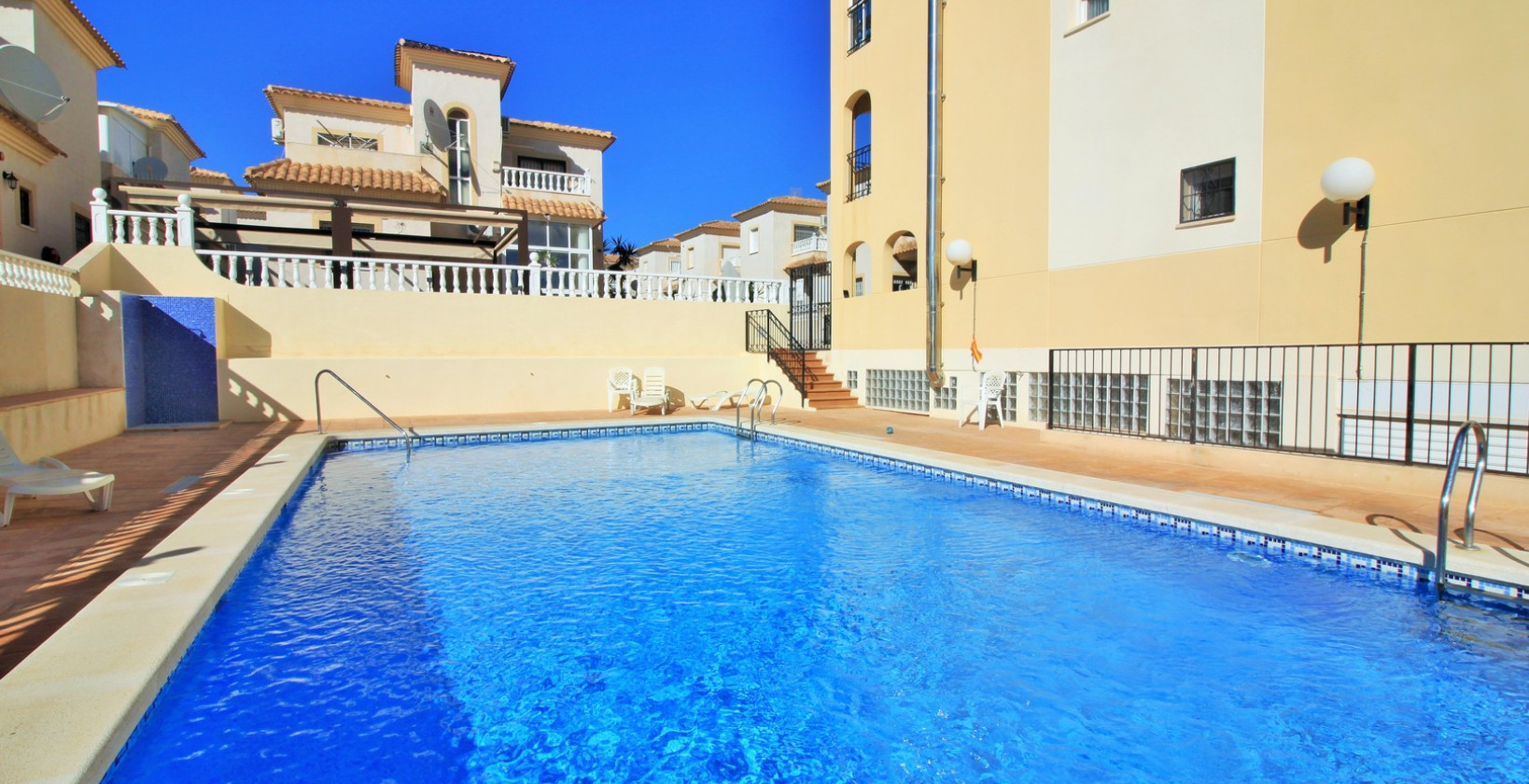 Återförsäljning - Villa - Playa Flamenca