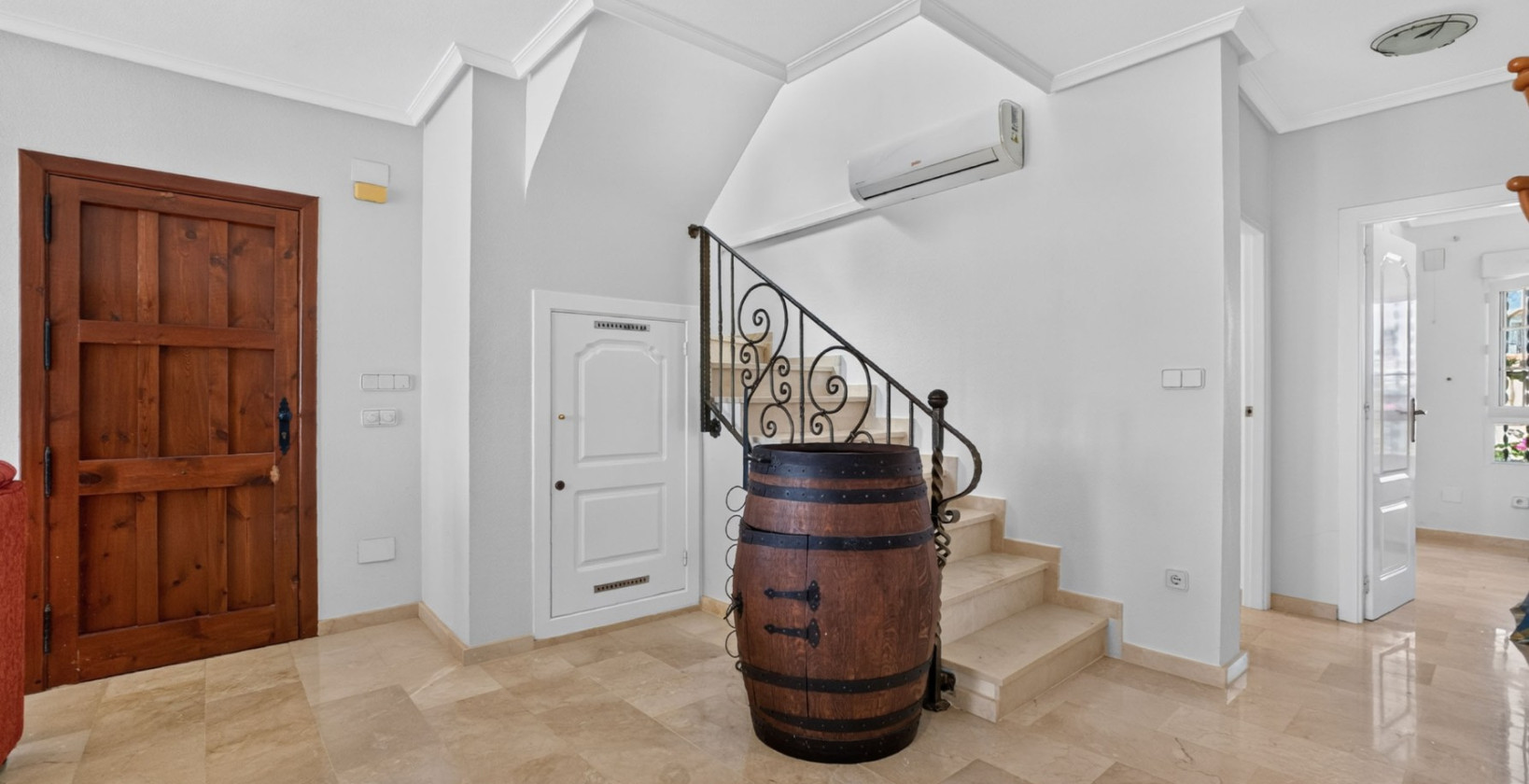 Resale - Villa - Orihuela Costa - Villamartín