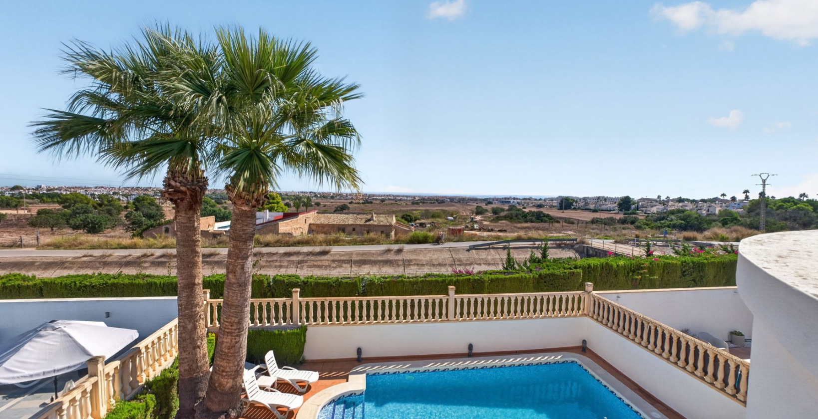 Resale - Villa - Orihuela Costa - Villamartín
