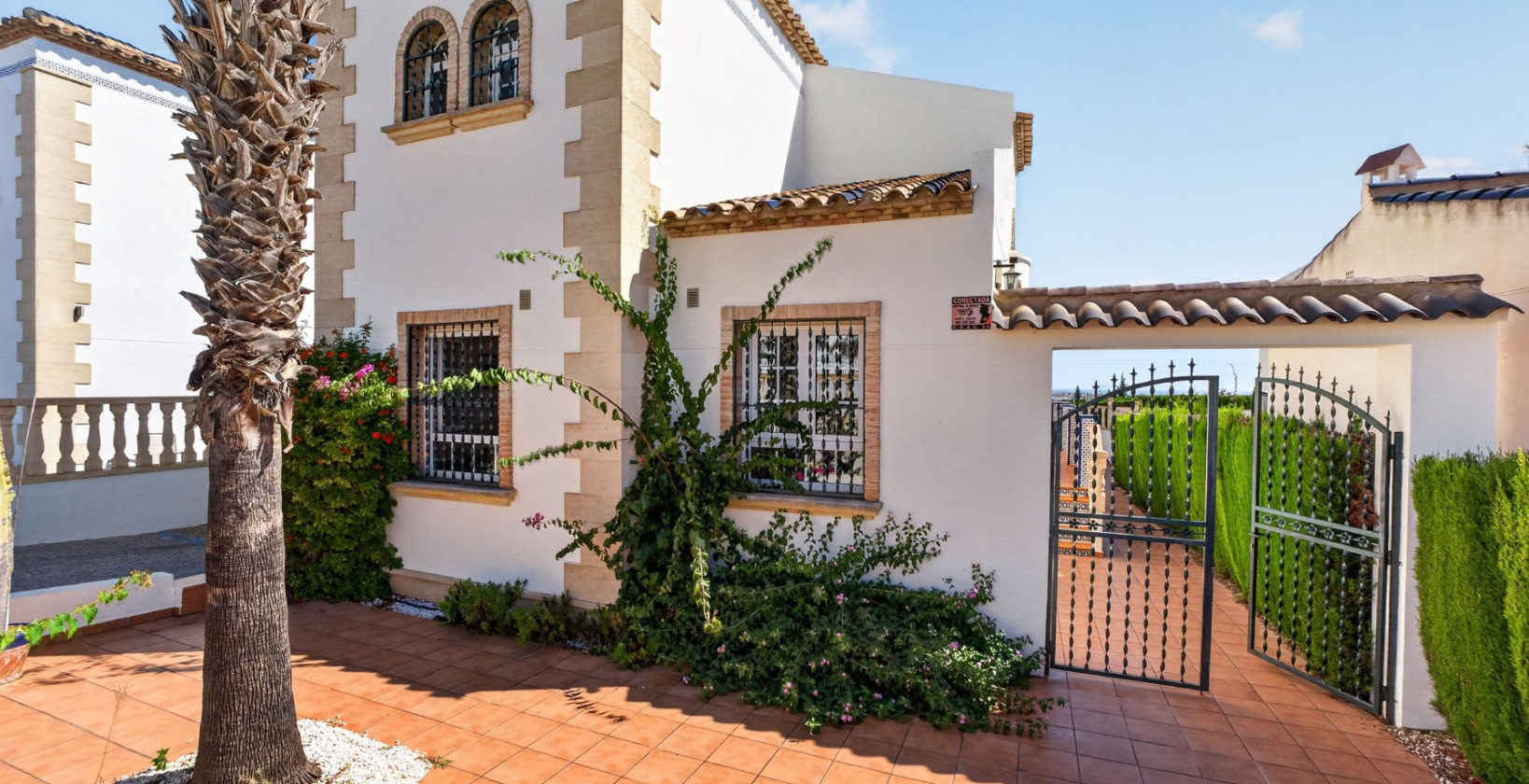 Resale - Villa - Orihuela Costa - Villamartín