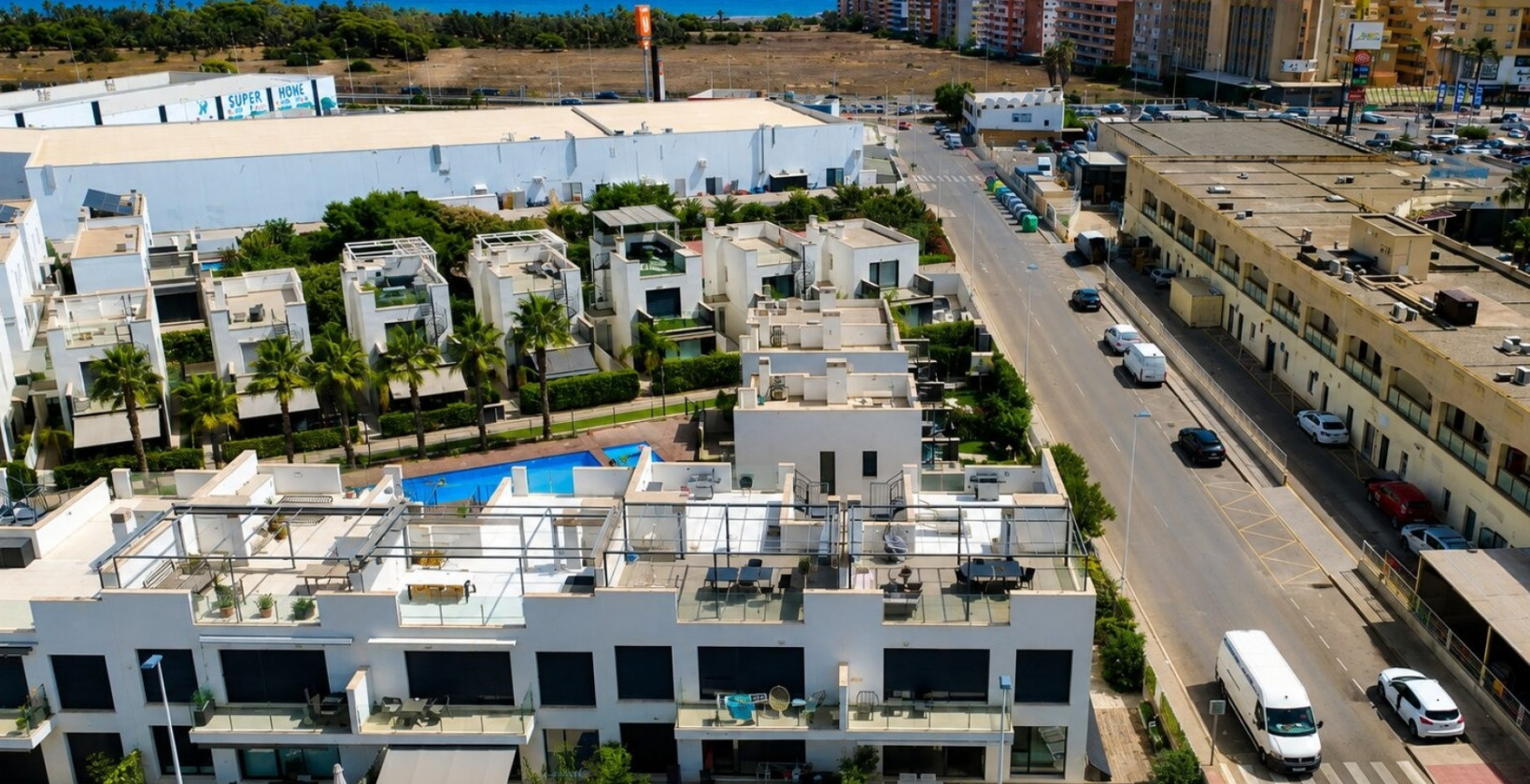 Återförsäljning - Lägenhet / lägenhet - Orihuela Costa - Punta Prima