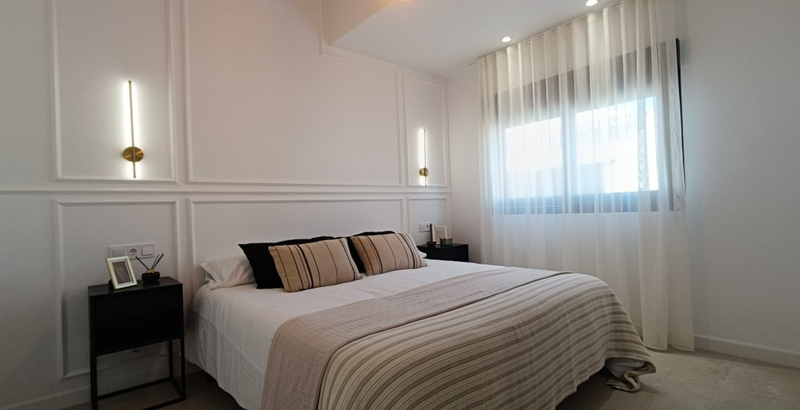 Resale - Villa - El Chaparral