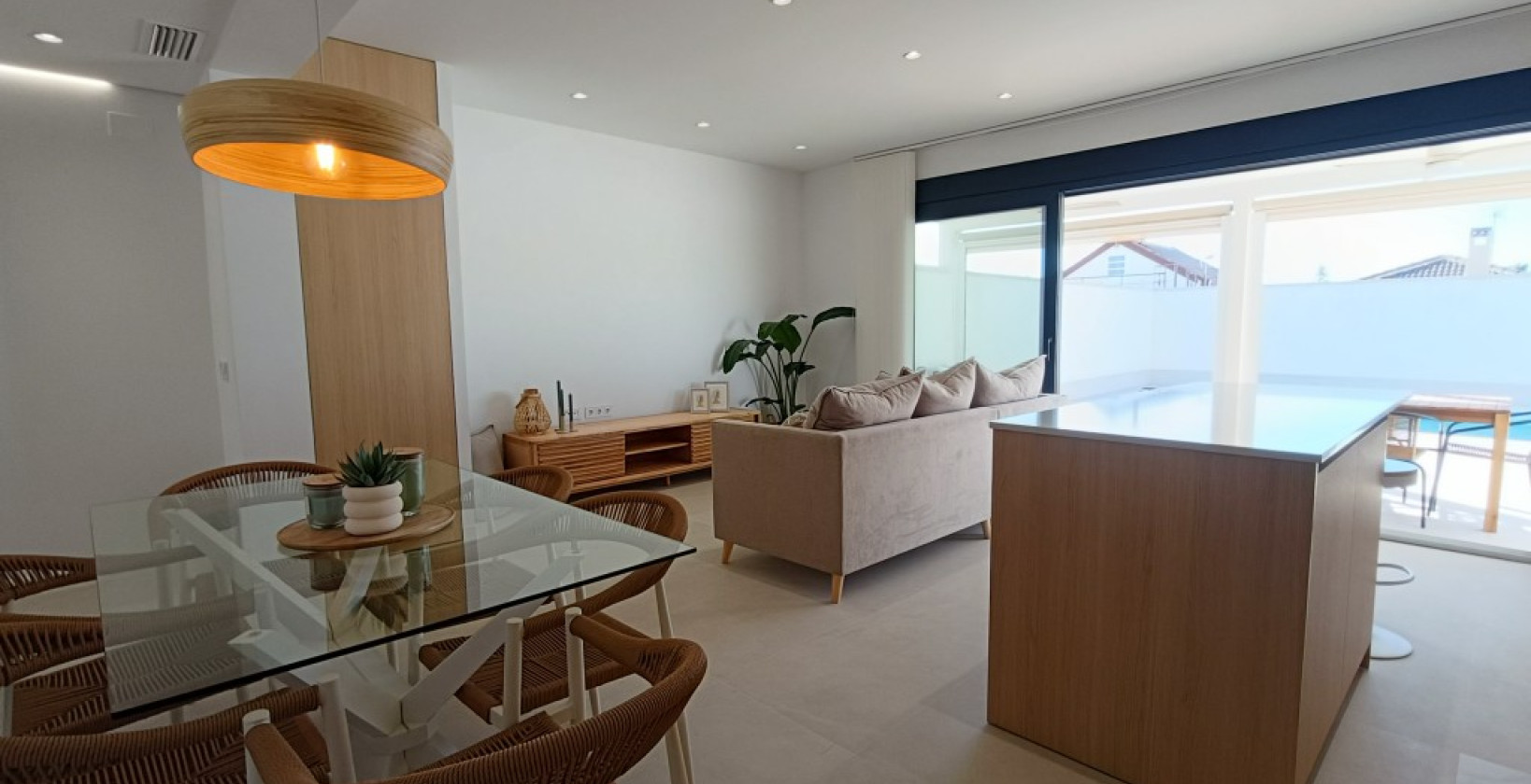Resale - Villa - El Chaparral