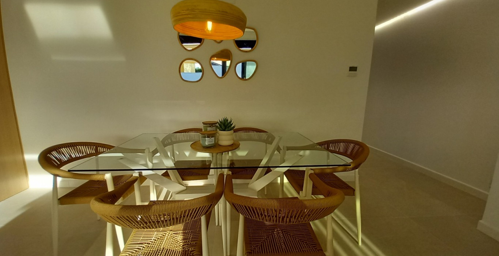 Resale - Villa - El Chaparral