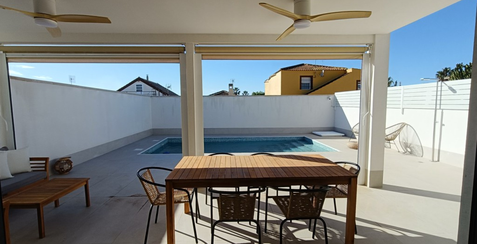 Resale - Villa - El Chaparral