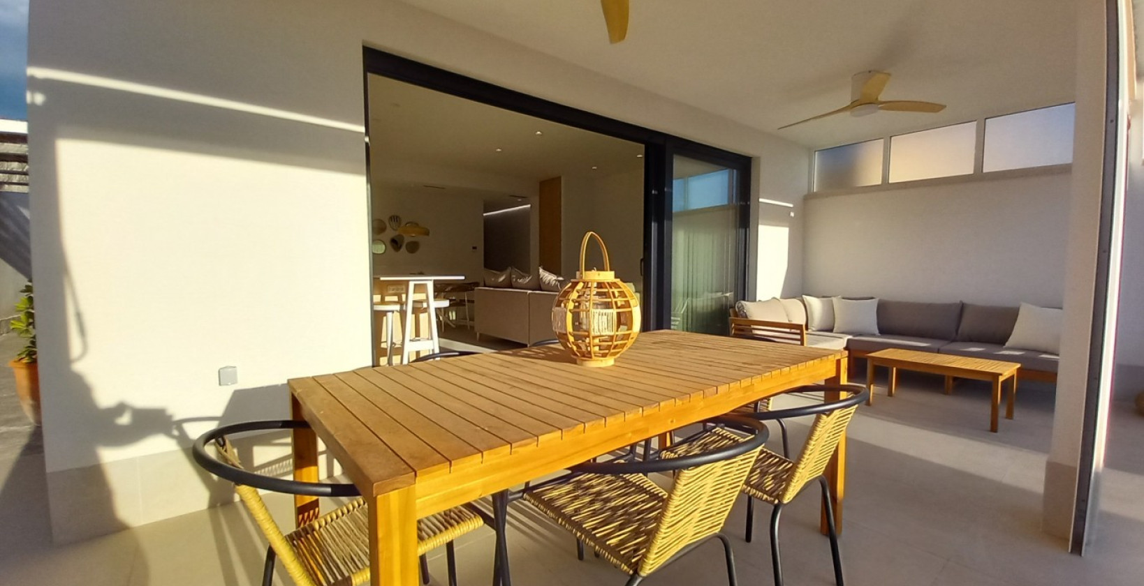 Resale - Villa - El Chaparral