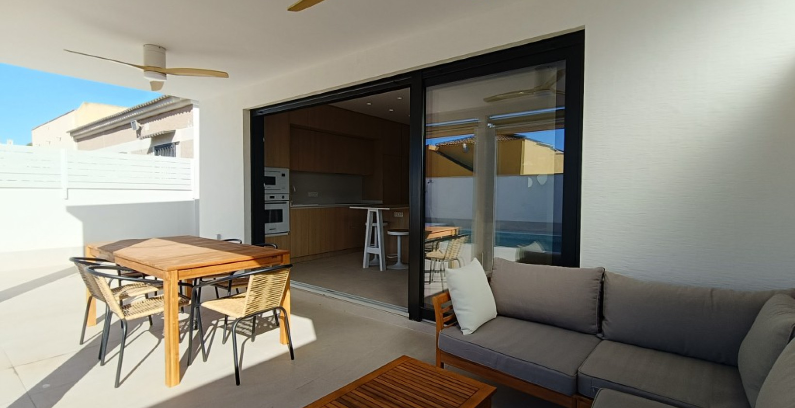 Resale - Villa - El Chaparral