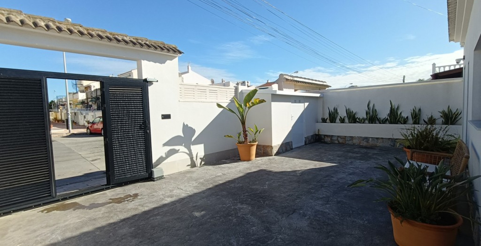 Resale - Villa - El Chaparral