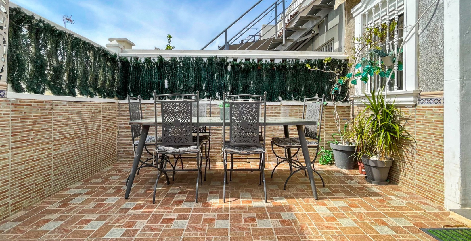 Resale - Apartment / flat - Torrevieja - La Siesta - El Salado -  Torreta