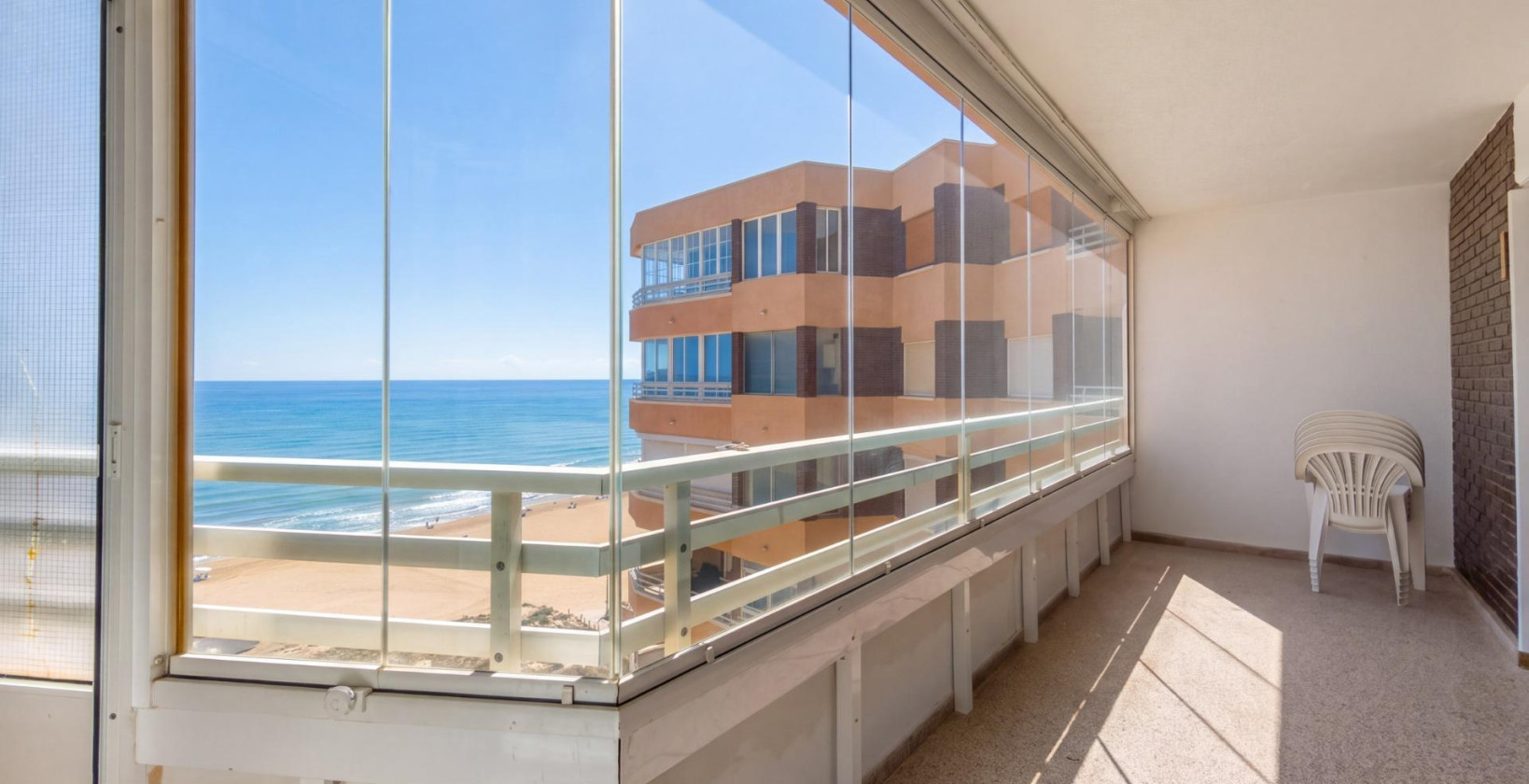 Resale - Apartment / flat - Torrevieja - La Mata pueblo